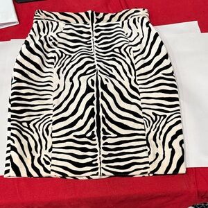 Chic Zebra Pattern Pencil Skirt